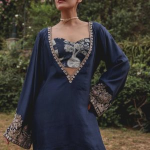 Navy blue floral Farsi