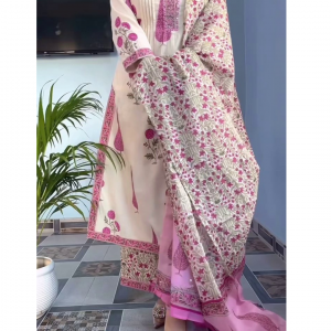 Ivory & Pink Floral Printed Kurta Set with Matching Dupatta