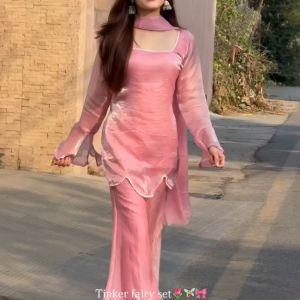 Tinker Fairy – Jimmy Choo Kurti Pant Dupatta Set